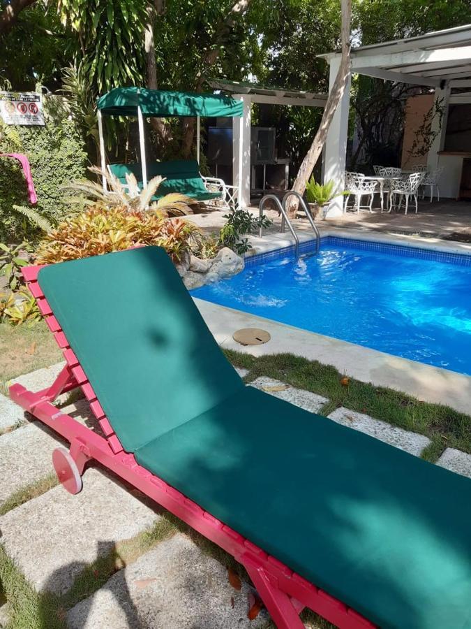 פוארטו פלטה Villa Carolina Bed And Breakfast מראה חיצוני תמונה